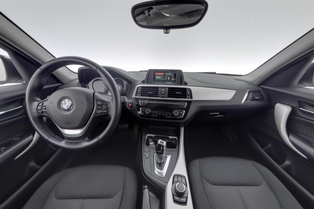BMW 118 2018