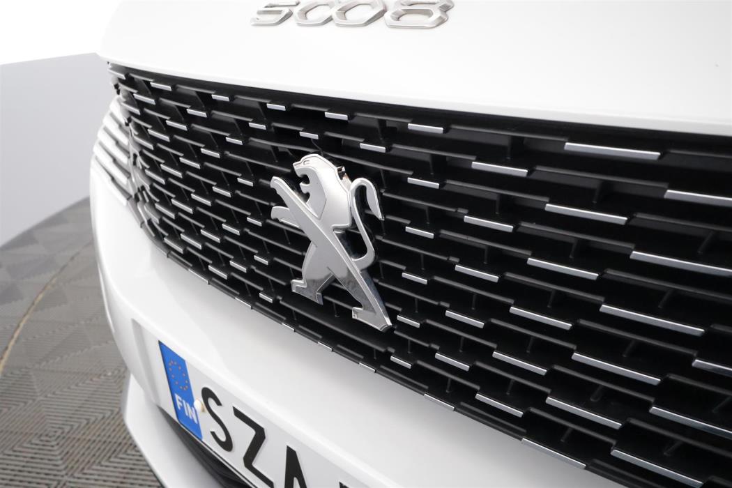 Peugeot 5008 2021