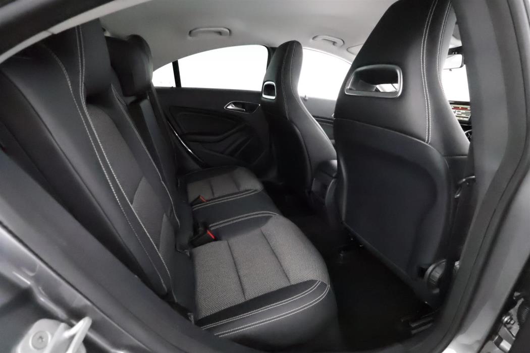MERCEDES-BENZ CLA 2014