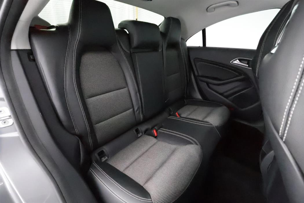 MERCEDES-BENZ CLA 2014