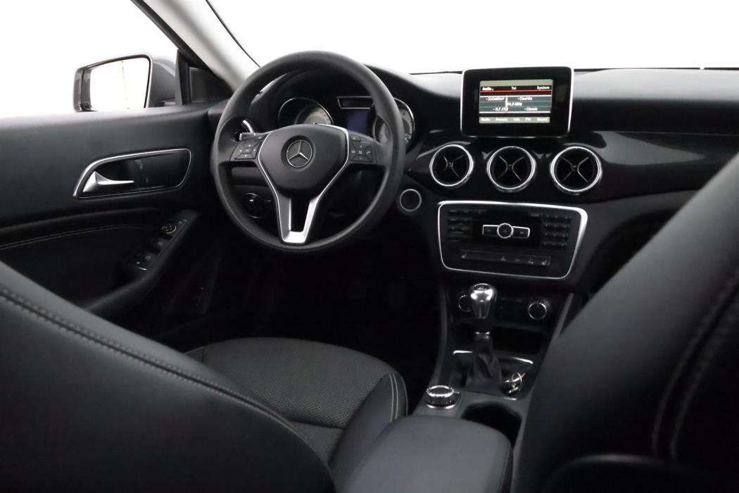MERCEDES-BENZ CLA 2014