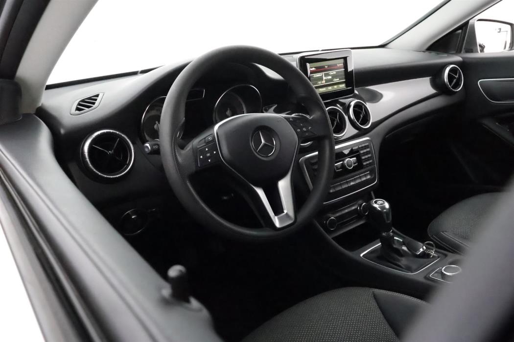 MERCEDES-BENZ CLA 2014