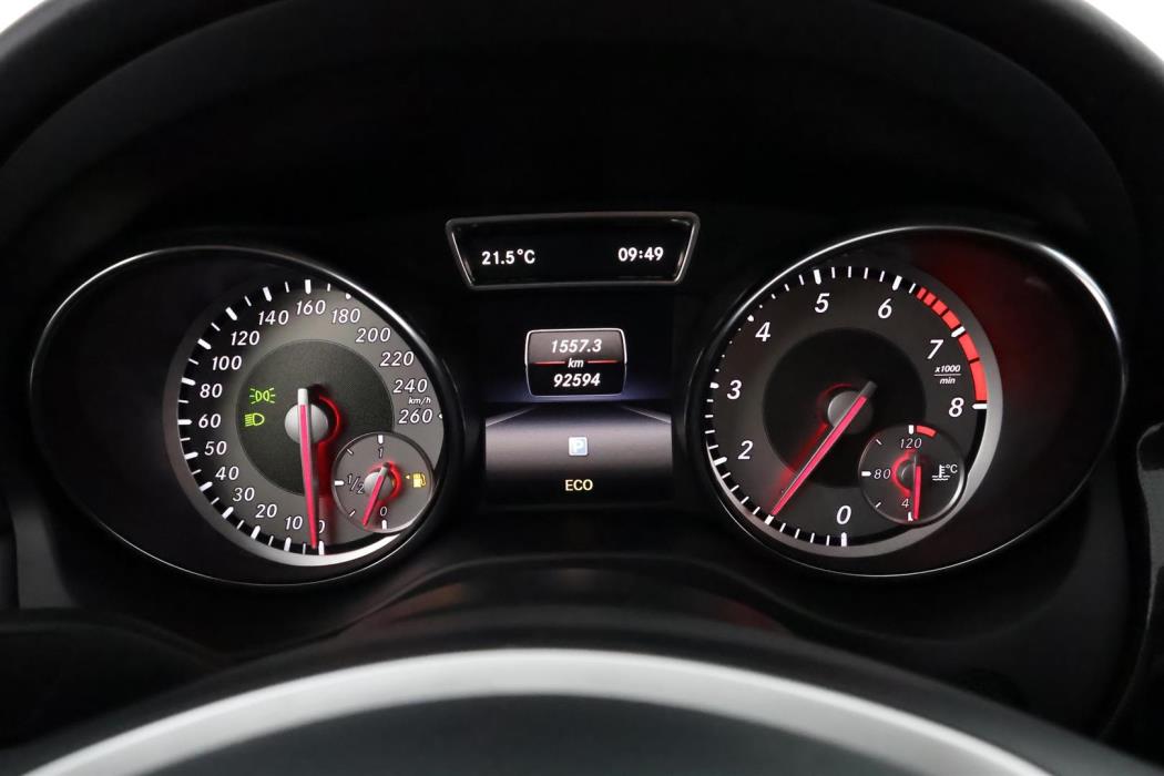 MERCEDES-BENZ CLA 2014