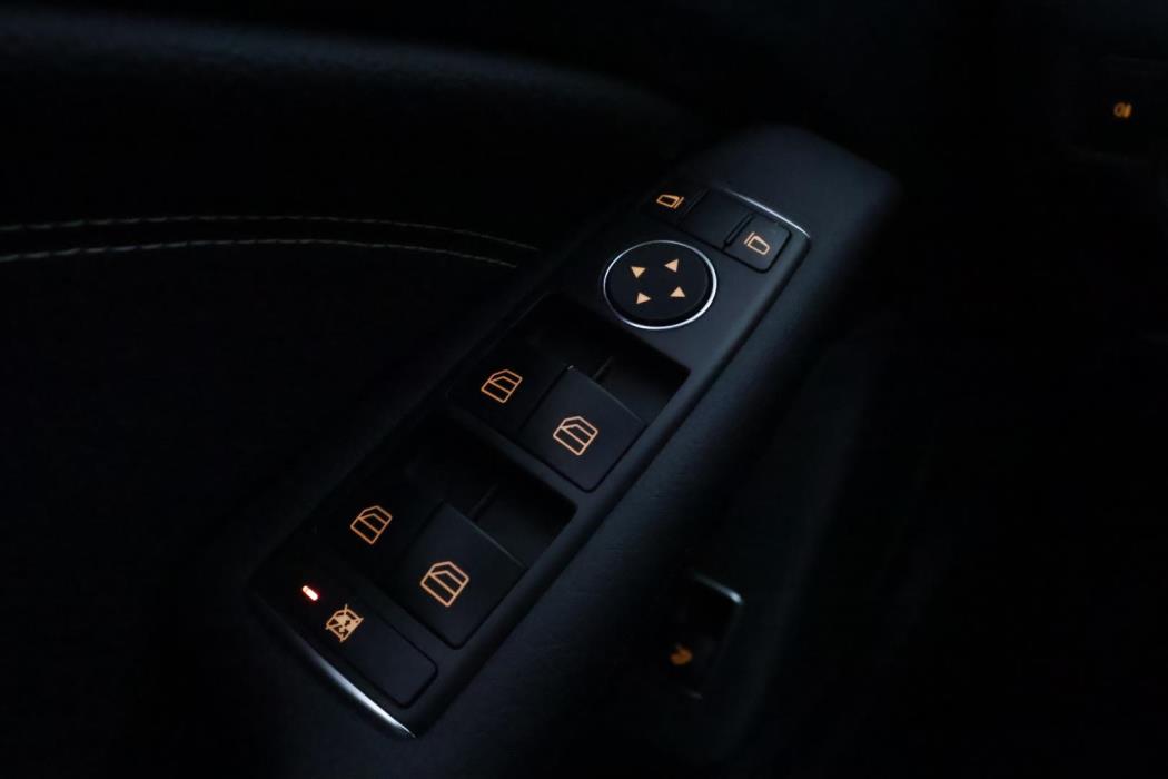 MERCEDES-BENZ CLA 2014