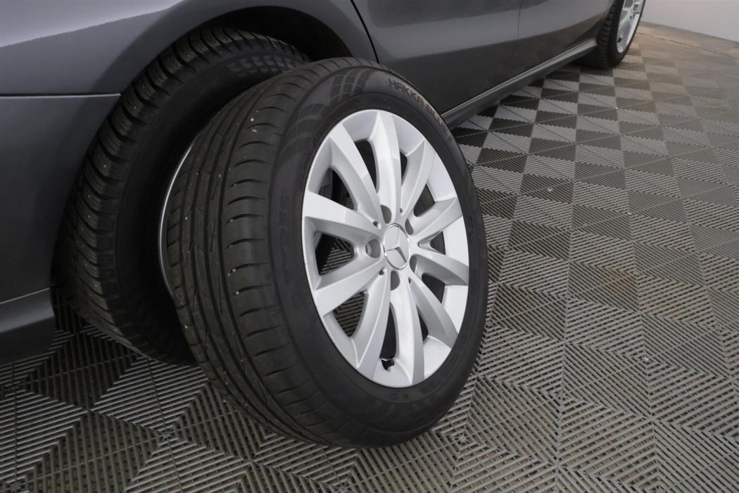 MERCEDES-BENZ CLA 2014