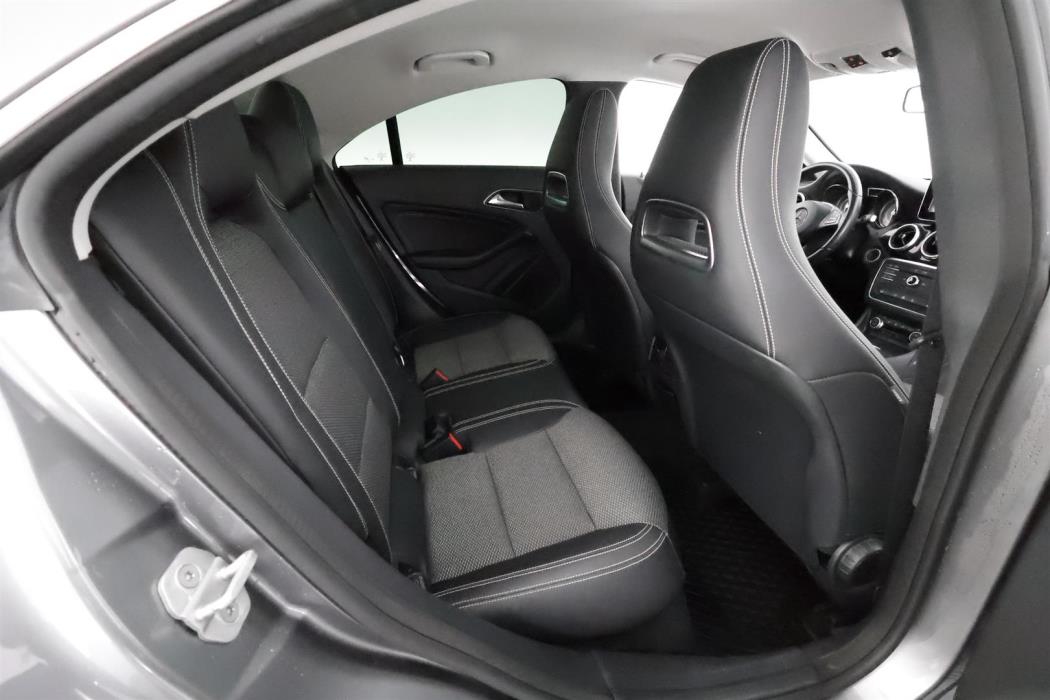 Mercedes-Benz CLA 2015