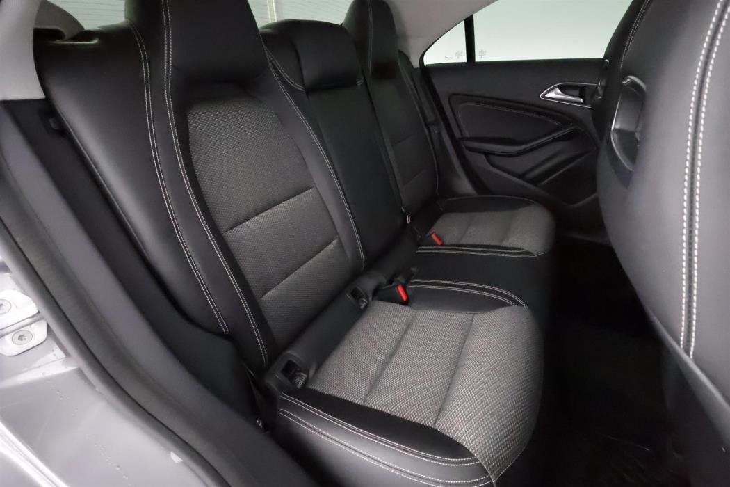 Mercedes-Benz CLA 2015