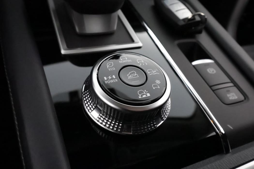 Mitsubishi Outlander 2025