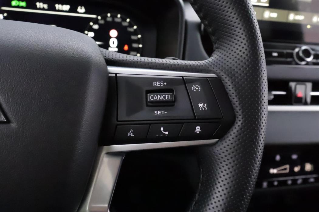 Mitsubishi Outlander 2025