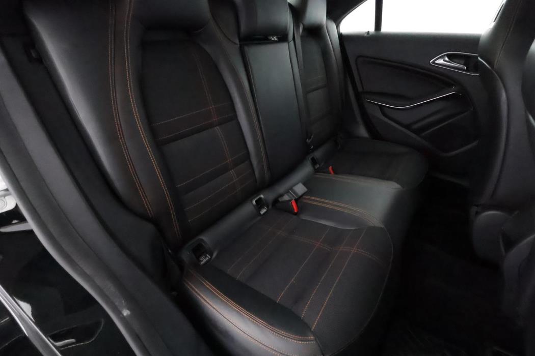 Mercedes-Benz CLA 2013