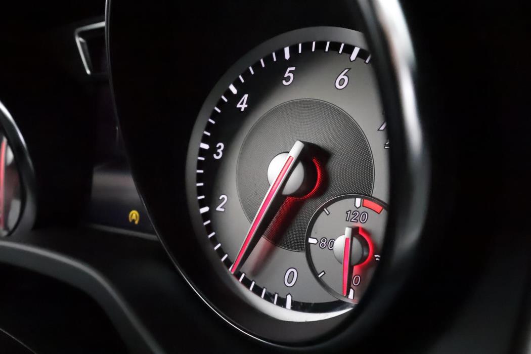 Mercedes-Benz CLA 2015