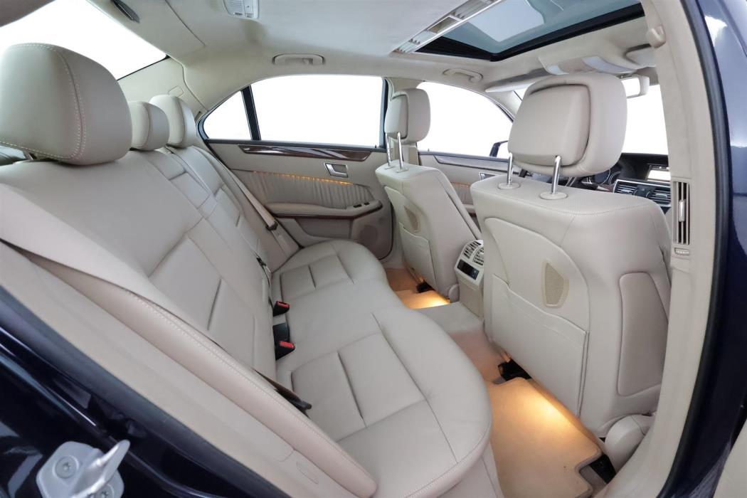 MERCEDES-BENZ E 2011