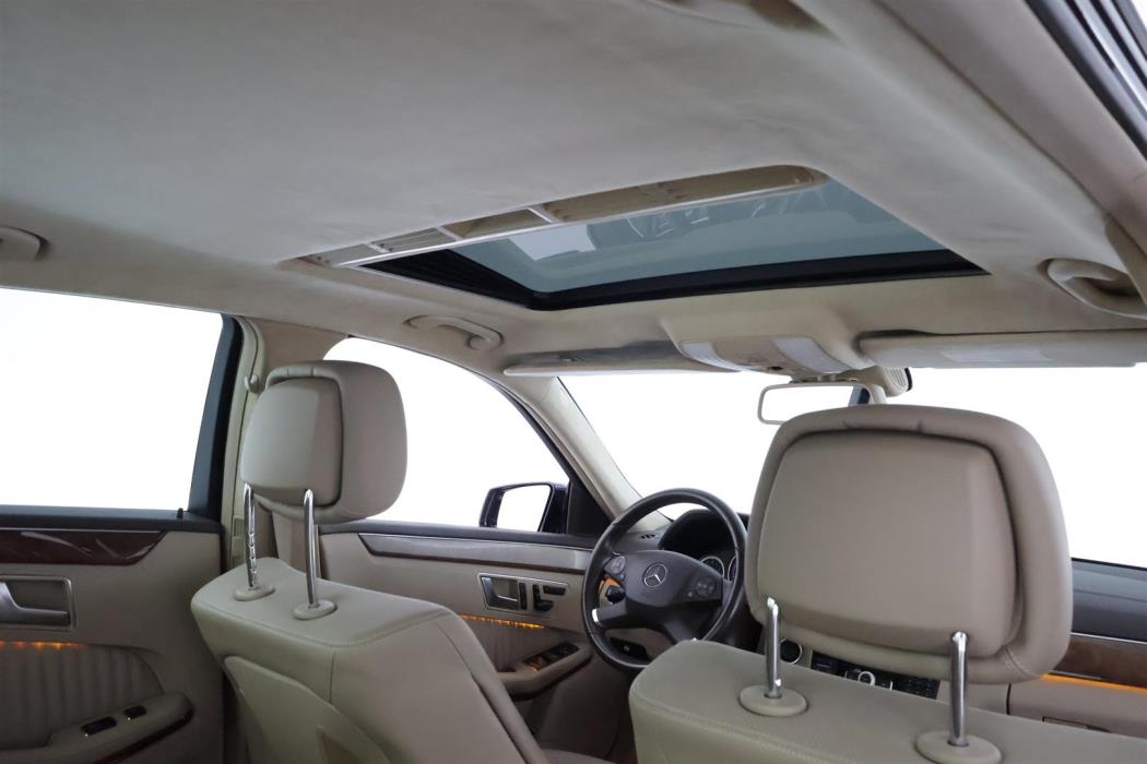 MERCEDES-BENZ E 2011