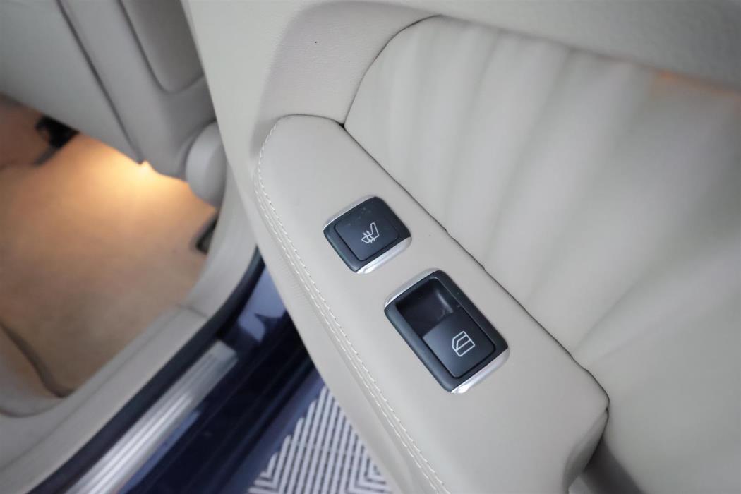 MERCEDES-BENZ E 2011