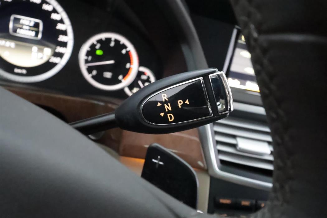 MERCEDES-BENZ E 2011