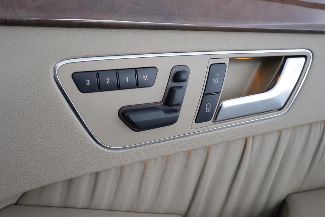 MERCEDES-BENZ E 2011