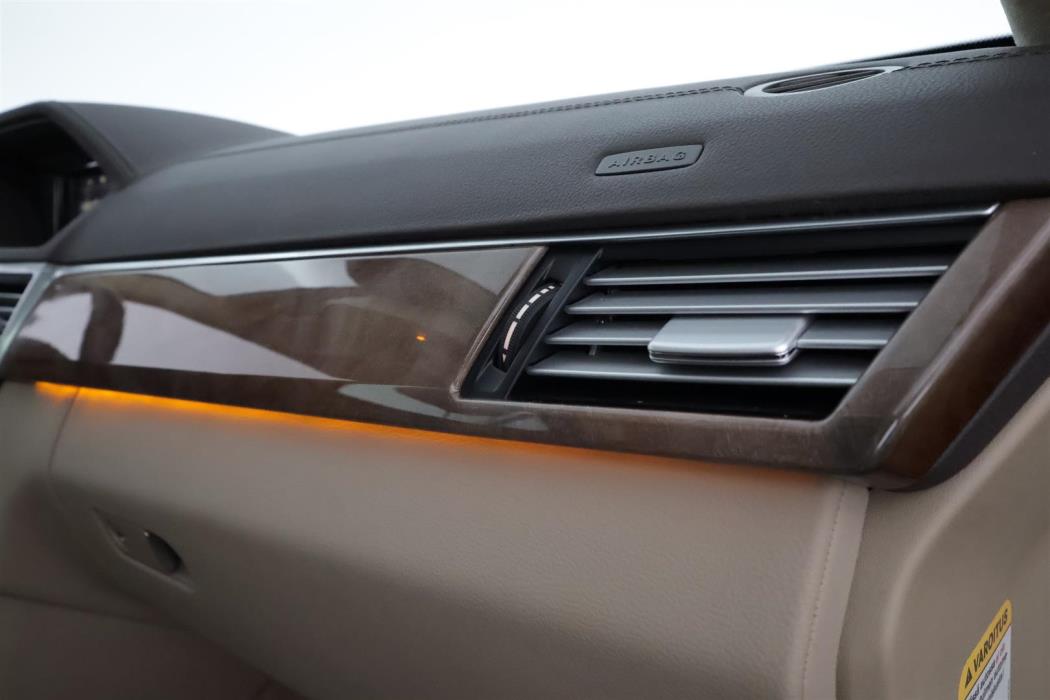 MERCEDES-BENZ E 2011