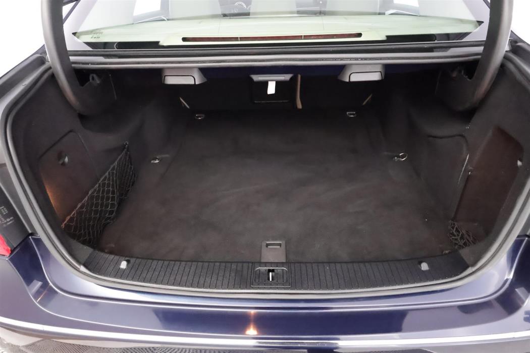 MERCEDES-BENZ E 2011