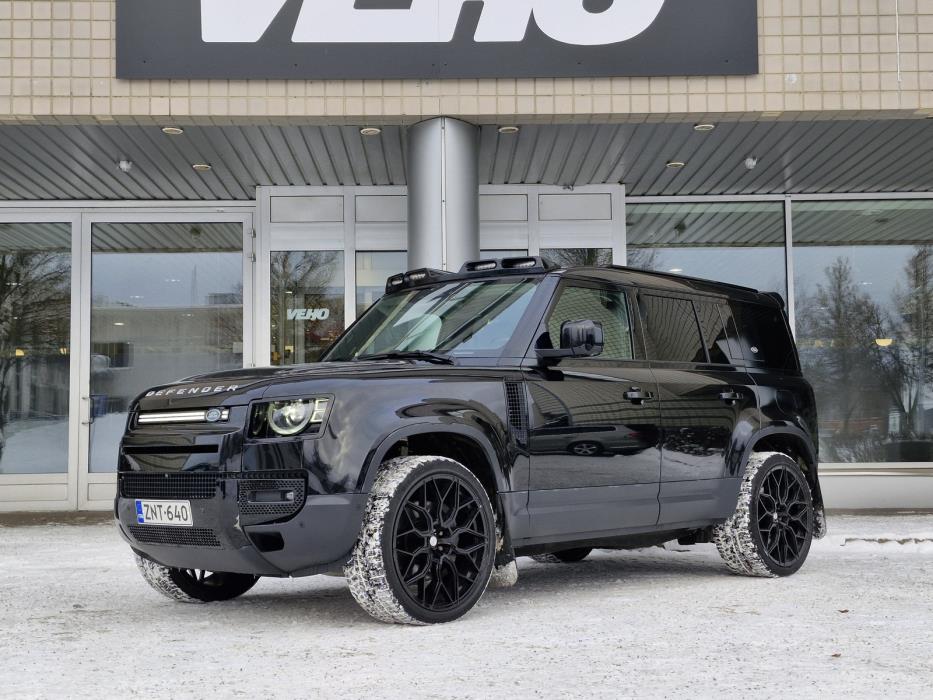 Land Rover Defender 2022