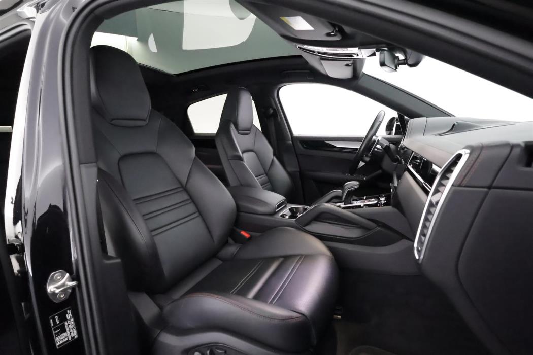 Porsche Cayenne 2022