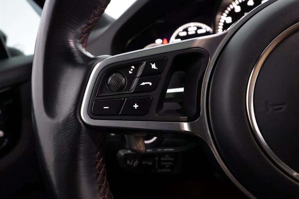 Porsche Cayenne 2022