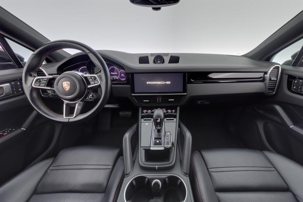 Porsche Cayenne 2022