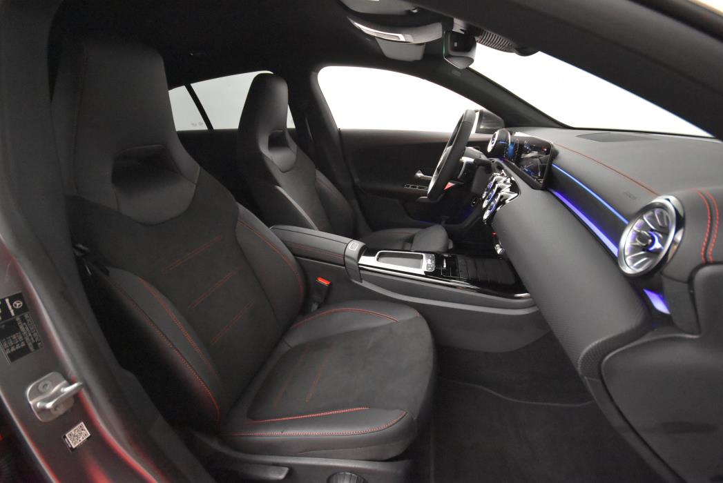 Mercedes-Benz CLA 2024