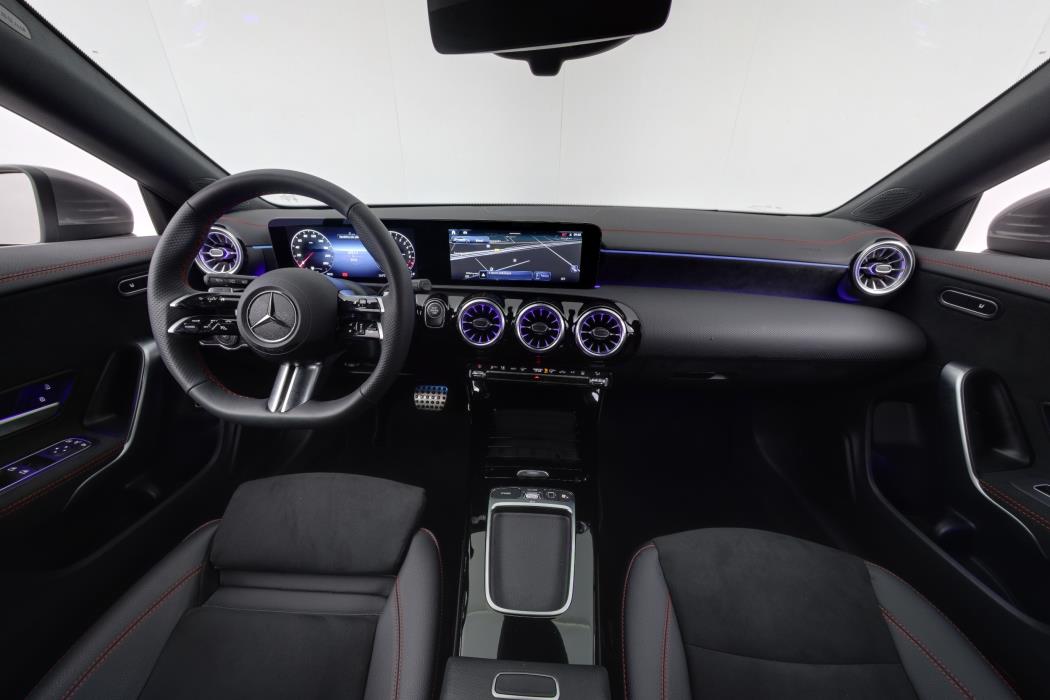 Mercedes-Benz CLA 2024