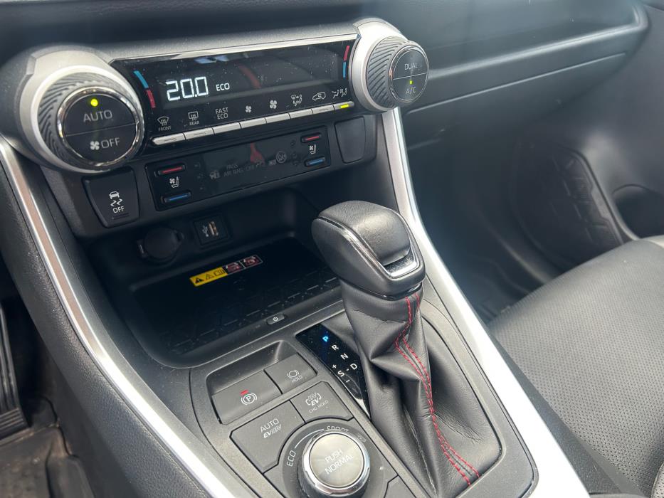 Toyota RAV4 Plug-in 2023