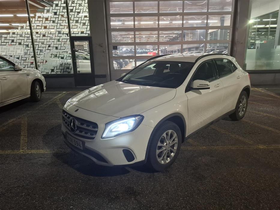 MERCEDES-BENZ GLA 2019