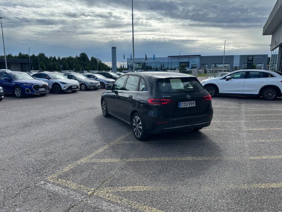 MERCEDES-BENZ B 2020
