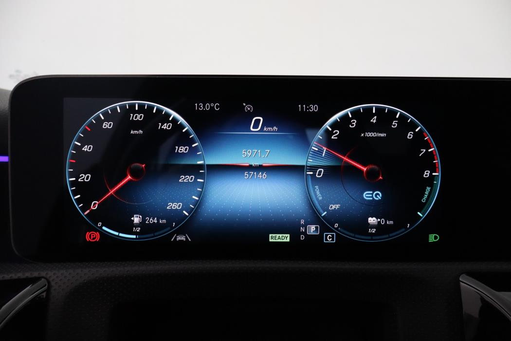 MERCEDES-BENZ A 2020