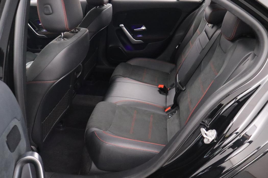 MERCEDES-BENZ A 2020