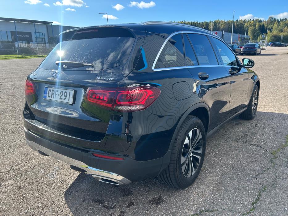 MERCEDES-BENZ GLC 2022