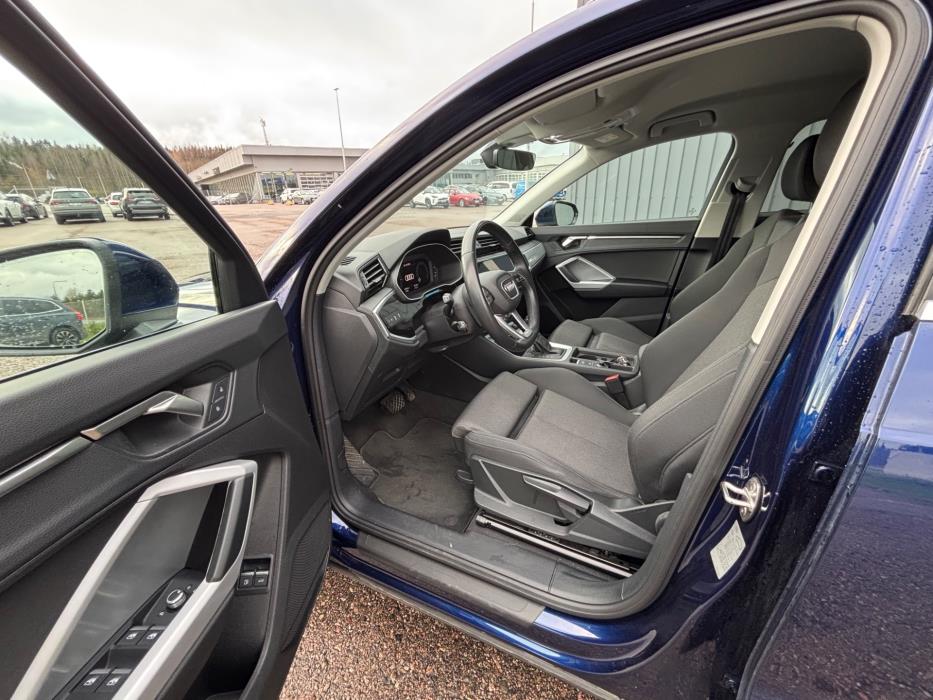 Audi Q3 2023