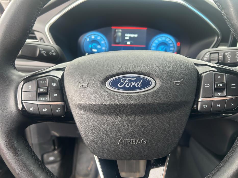 Ford Kuga 2025