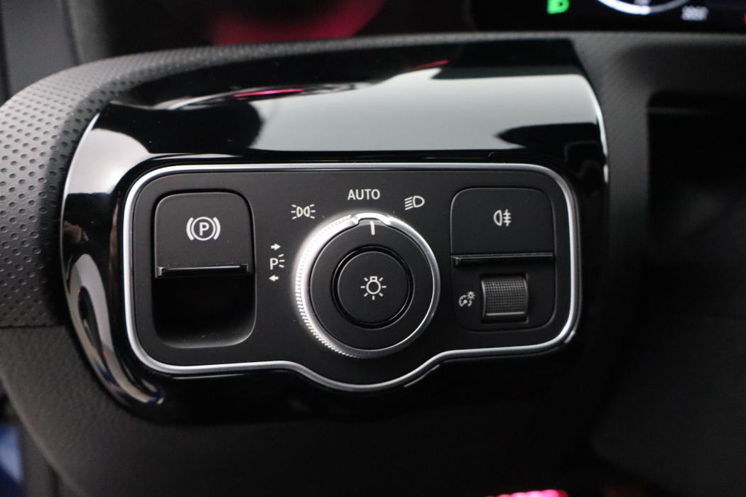 Mercedes-Benz CLA 2024