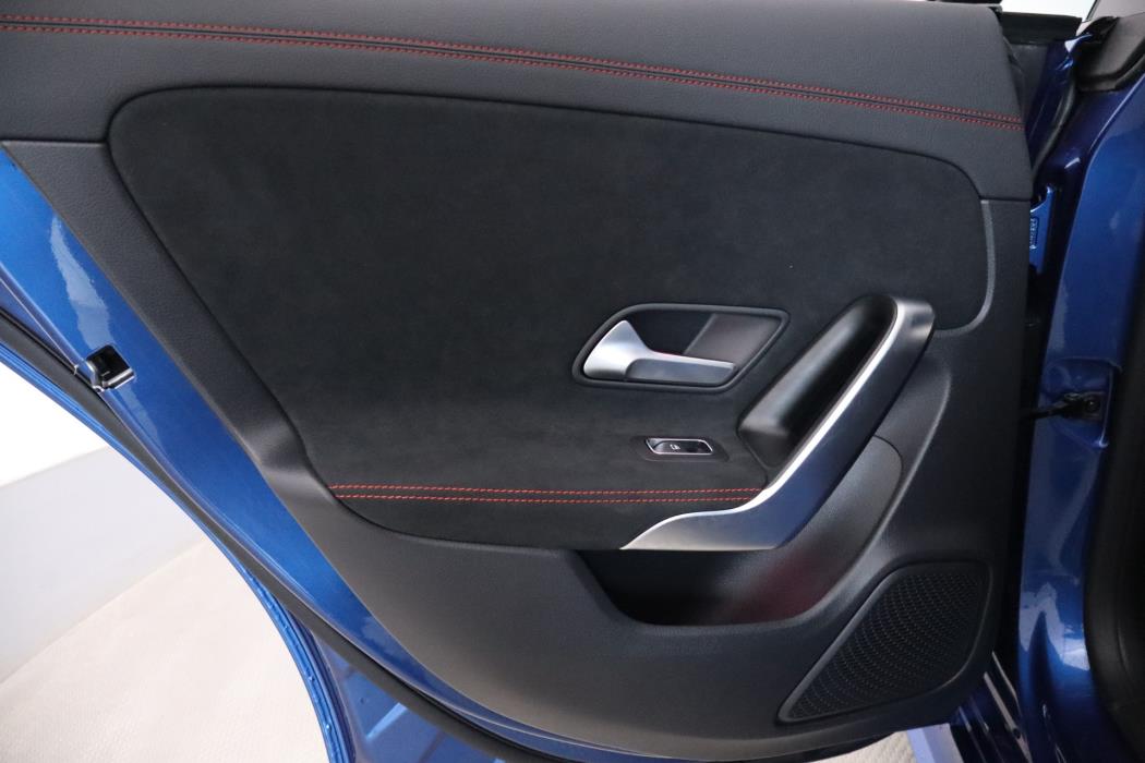 Mercedes-Benz CLA 2024