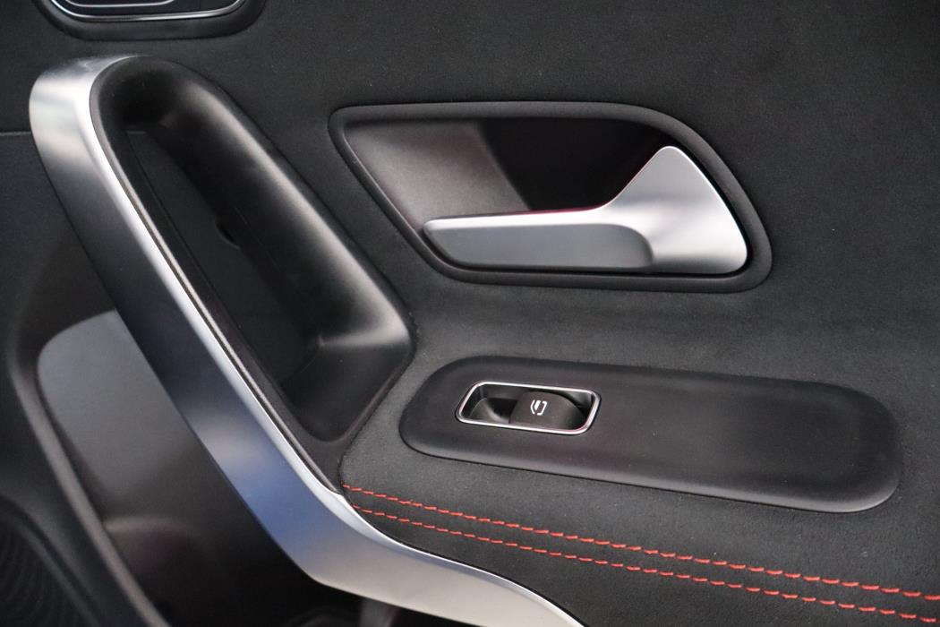 Mercedes-Benz CLA 2024