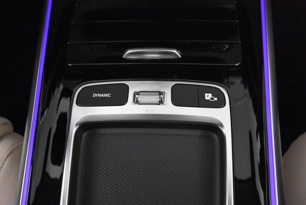 Mercedes-Benz EQB 2024