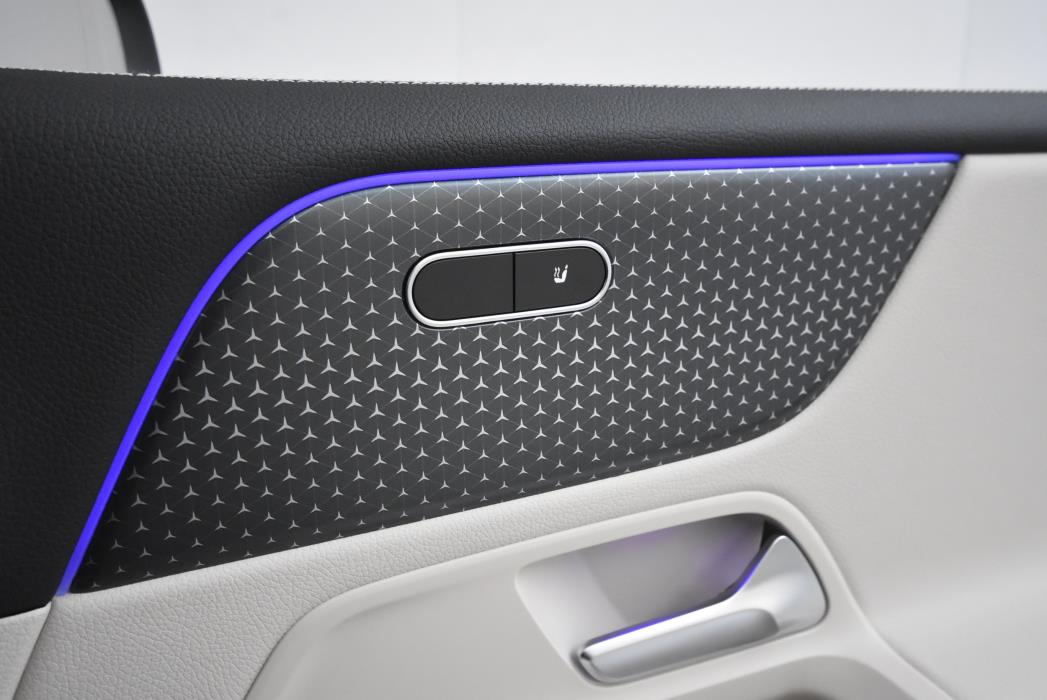 Mercedes-Benz EQB 2024