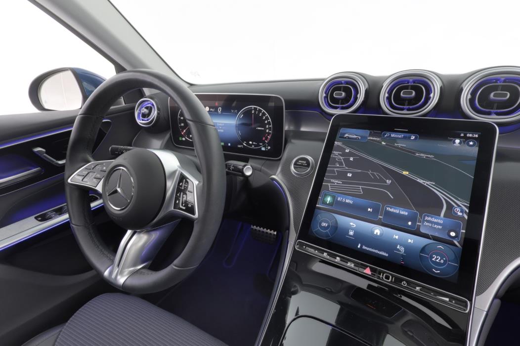 MERCEDES-BENZ GLC 2023