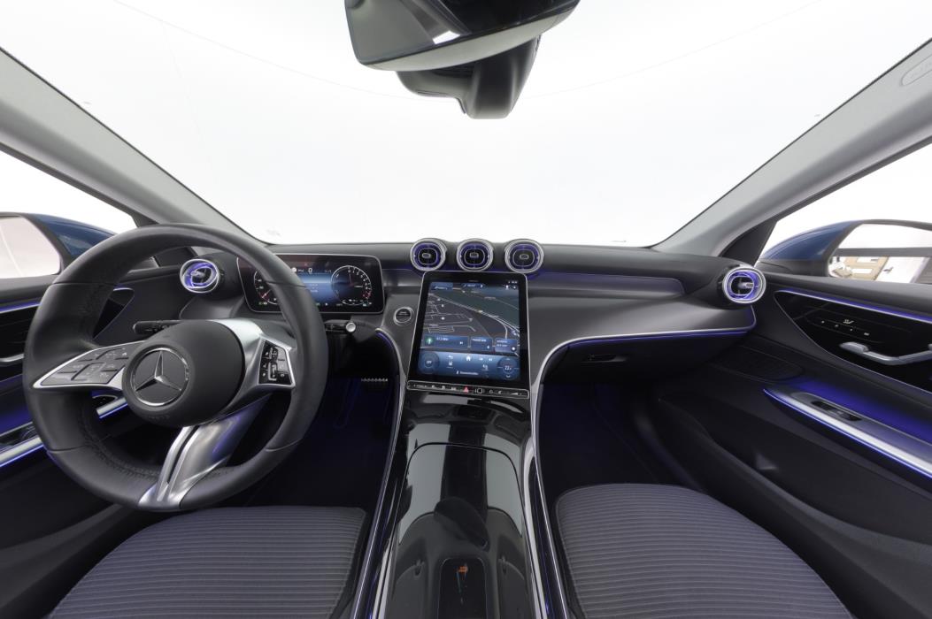 MERCEDES-BENZ GLC 2023