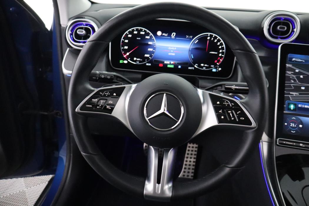 MERCEDES-BENZ GLC 2023