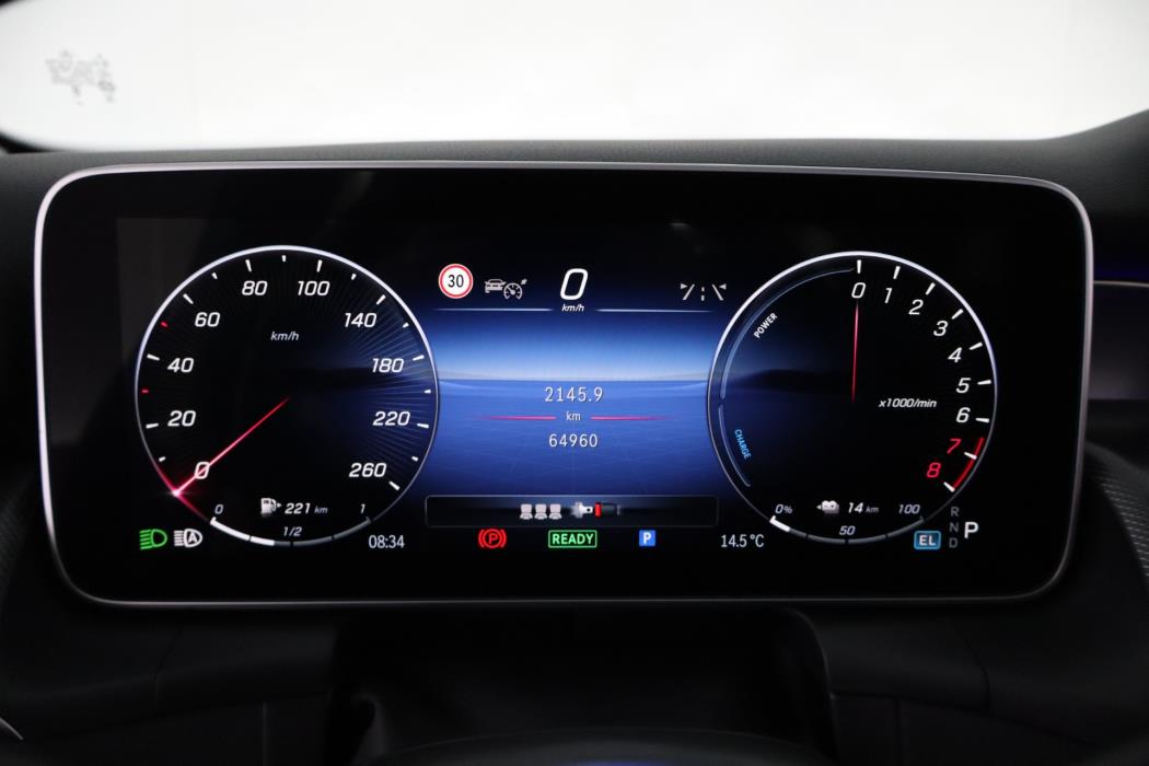 MERCEDES-BENZ GLC 2023