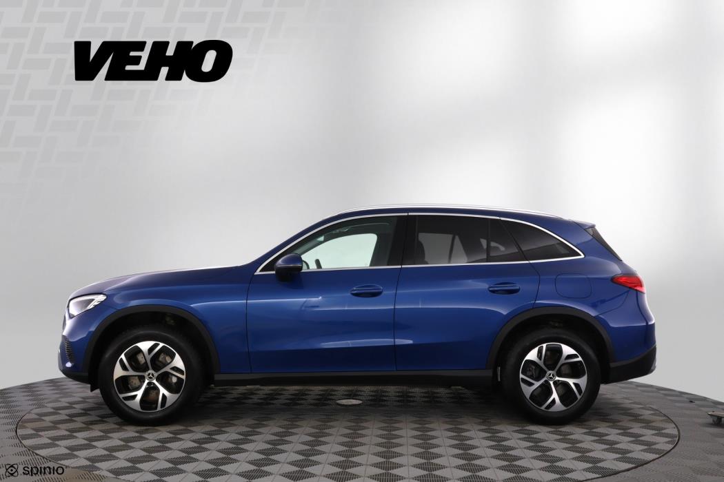 MERCEDES-BENZ GLC 2023
