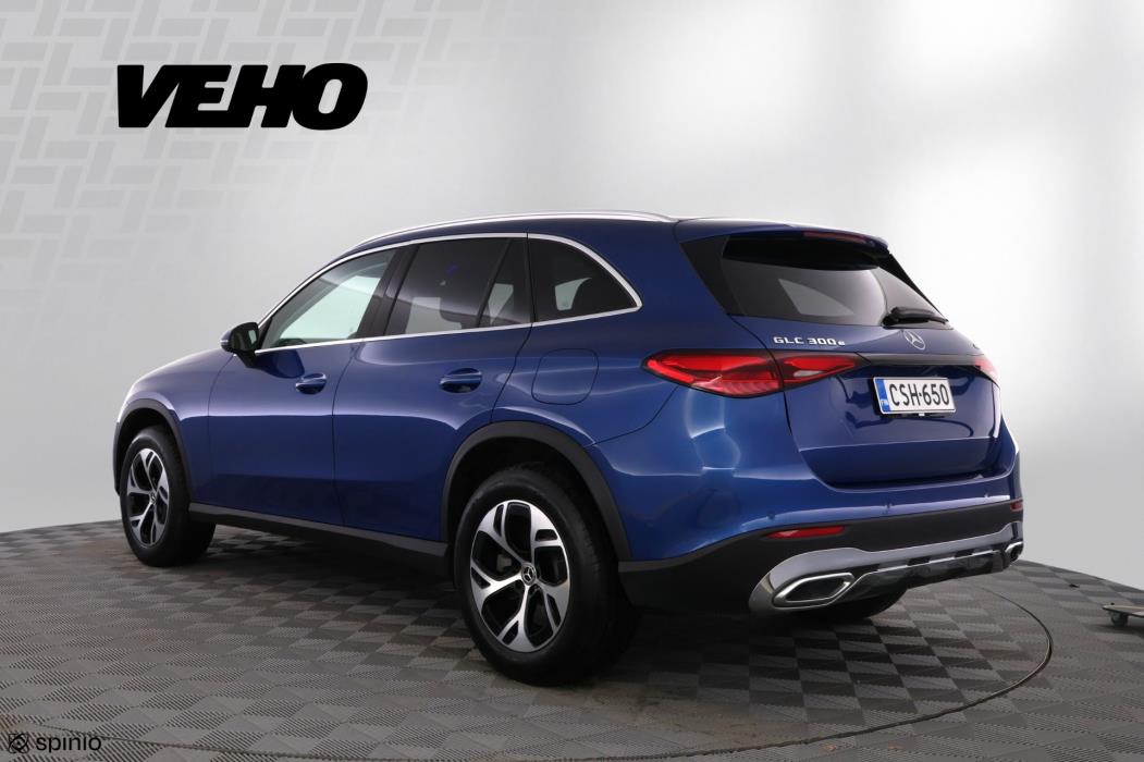 MERCEDES-BENZ GLC 2023
