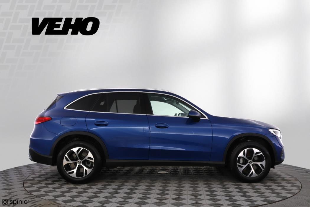 MERCEDES-BENZ GLC 2023