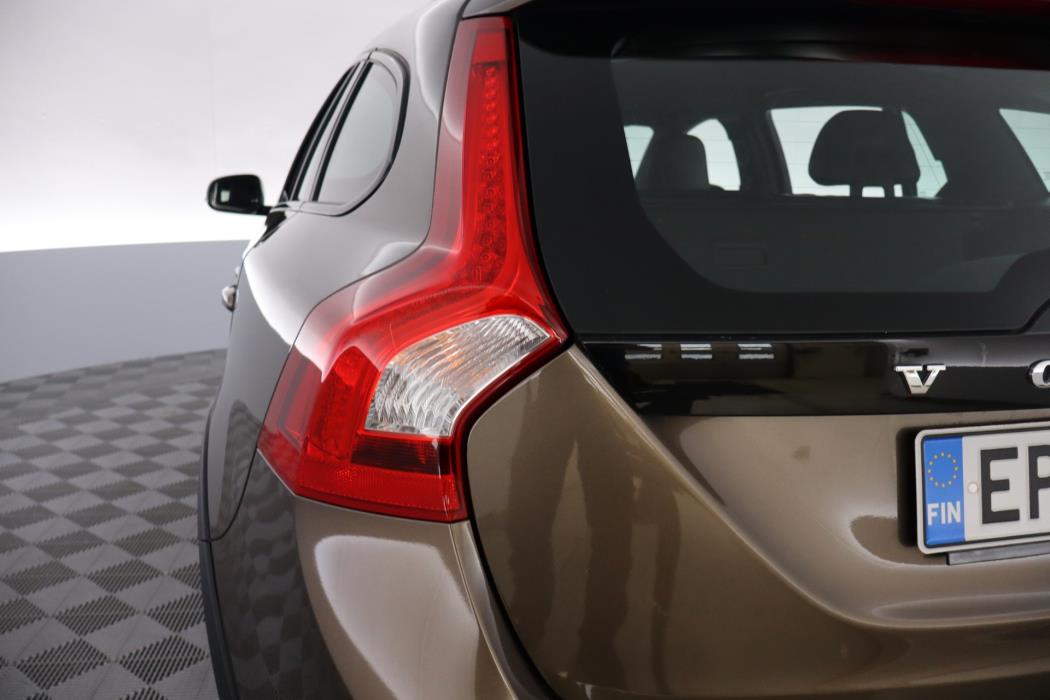VOLVO V60 Cross Country 2018