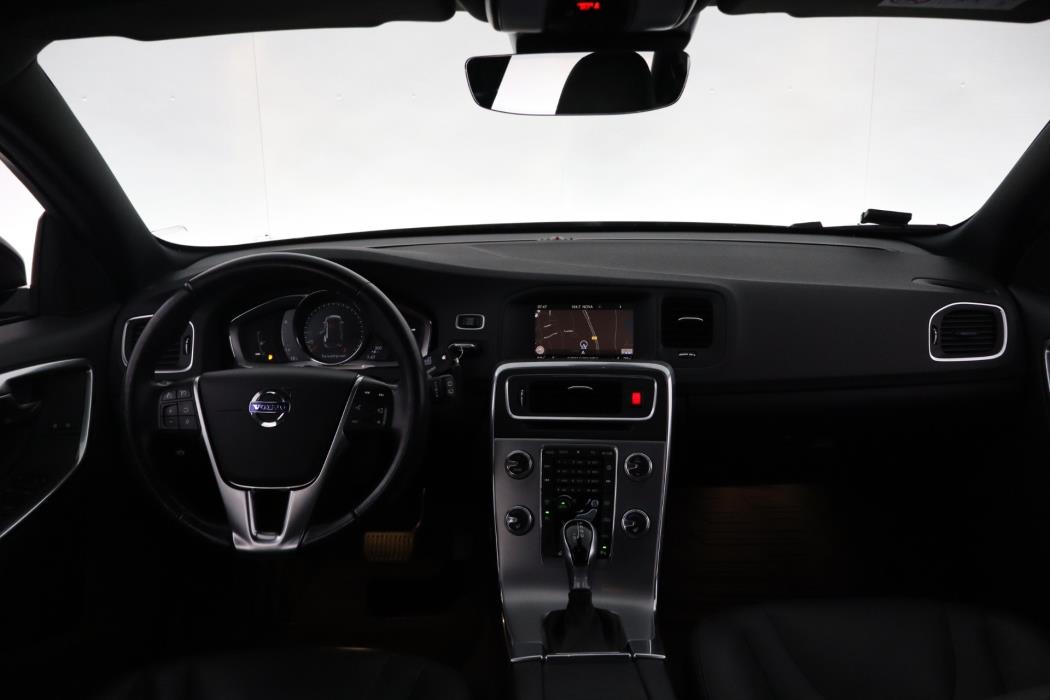 VOLVO V60 Cross Country 2018